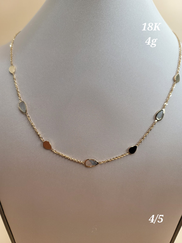 عقد شوكر بدمعات عاجية