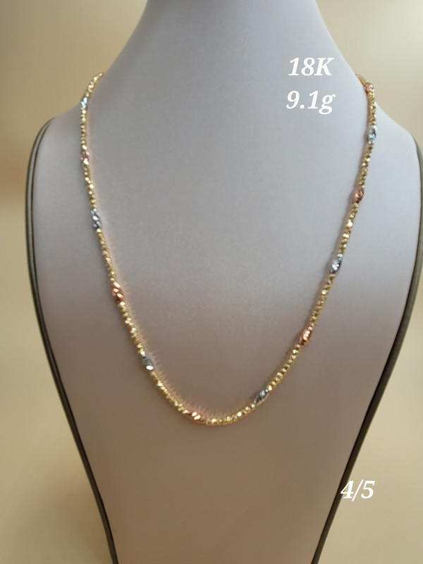 عقد دوريكا بكور و خرز بيضاوي ملون