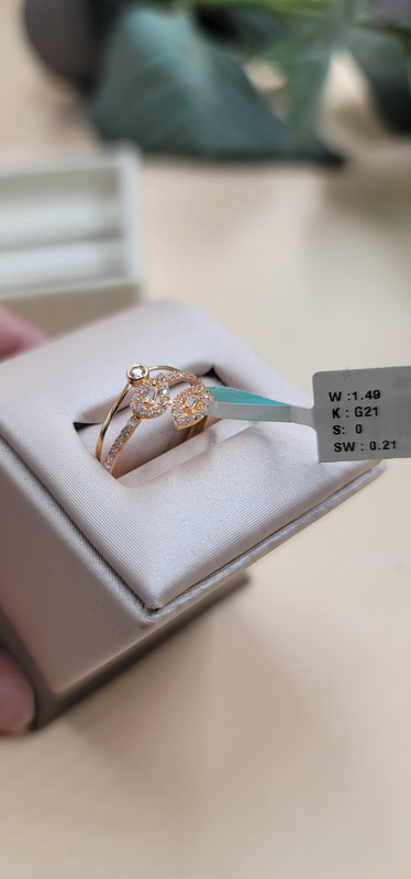 خاتم أنيق بثلاث لفات مزخرفة 