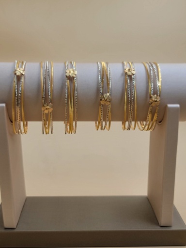 [001922114714700061] بنجرة ذهبي و فضي بزهرة الكاميليا