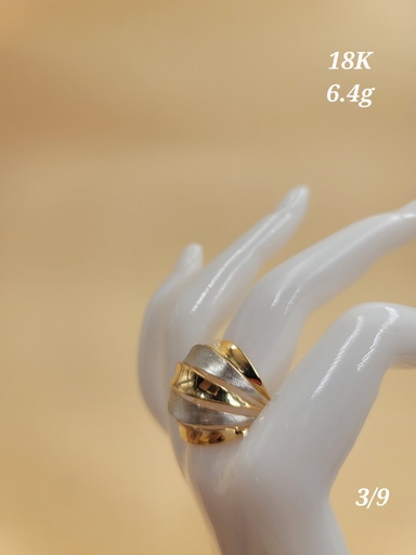 [000192186519500117] خاتم بثنيات عريضة و بارزة فضي و ذهبي