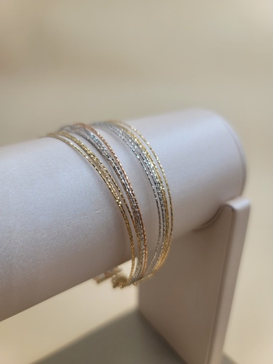 [001921813467000040] اسوارة خيوط ملونة