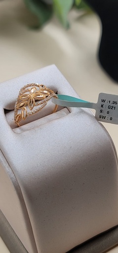 [000192211354050147] خاتم عريض ولكن خيف مزخرف بأوراق الشجر 