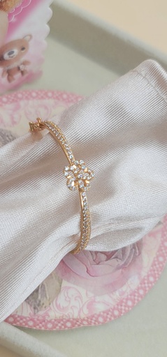 [001922138411520020] اسوارة أطفال بلفتين ووردة ناعمة بالمنتصف مقاس 12